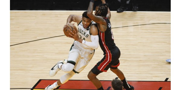 Milwaukee Bucks eliminoi Miami Heatin 4-0 ja pääsi seuraavalle kierrokselle